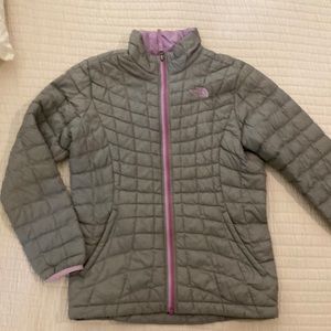 The North Face Girls 14/16 Thermoball Jacket
